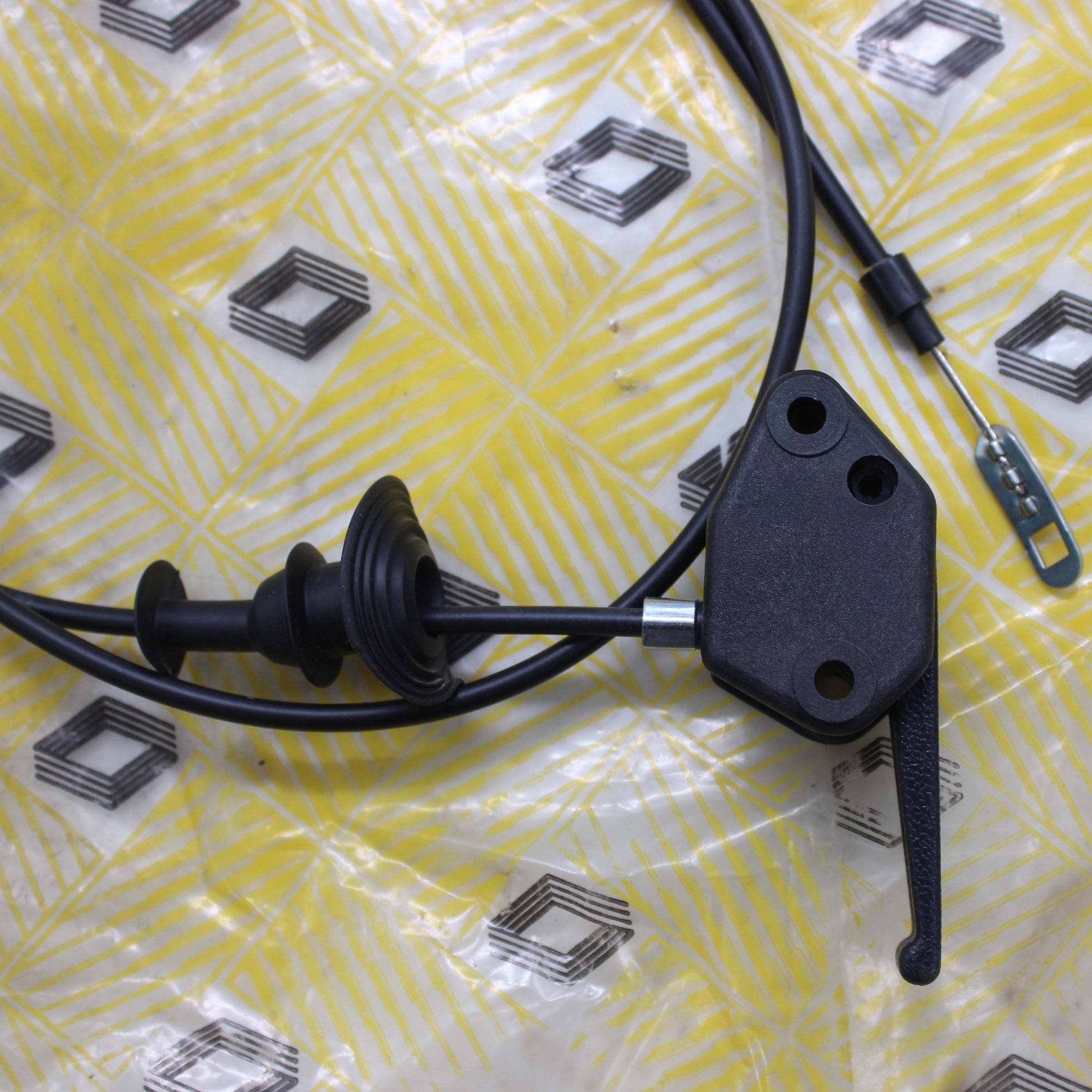 7702254276, 7704002225, 1405001